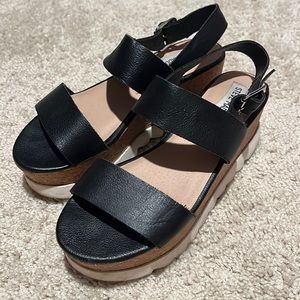 steve madden platform sandals